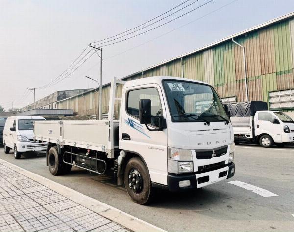 XE TẢI MITSUBISHI FUSO CANTER TF4.9 - 1.99 TẤN - THÙNG 4.45M Tư vấn tận tâm - Mang lại giá trị thực cho Khách hàng